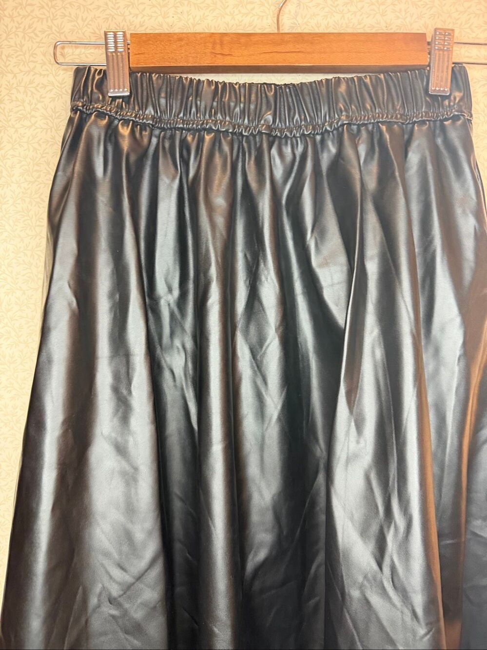 NWT Cupshe faux leather midi skirt - Picture 2 of 6